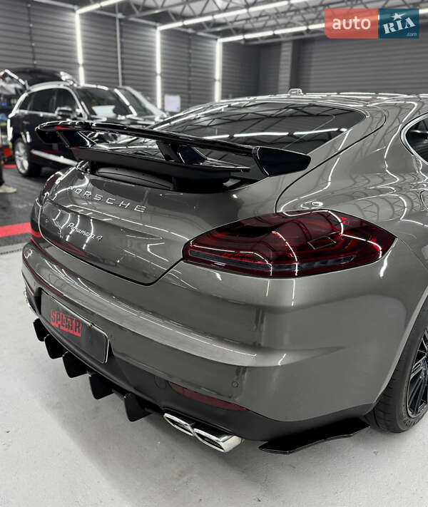 Фастбек Porsche Panamera 2013 в Києві фото 5 Фастбек Porsche Panamera 2013 в Києві