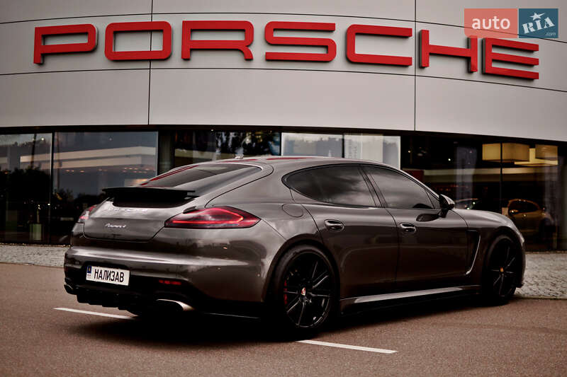 Фастбек Porsche Panamera 2013 в Києві фото 16 Фастбек Porsche Panamera 2013 в Києві