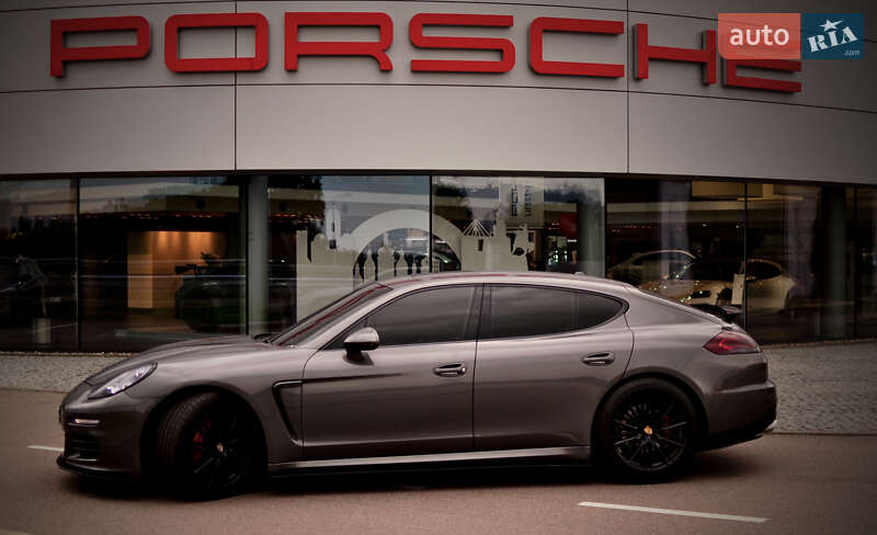 Фастбек Porsche Panamera 2013 в Києві фото 23 Фастбек Porsche Panamera 2013 в Києві