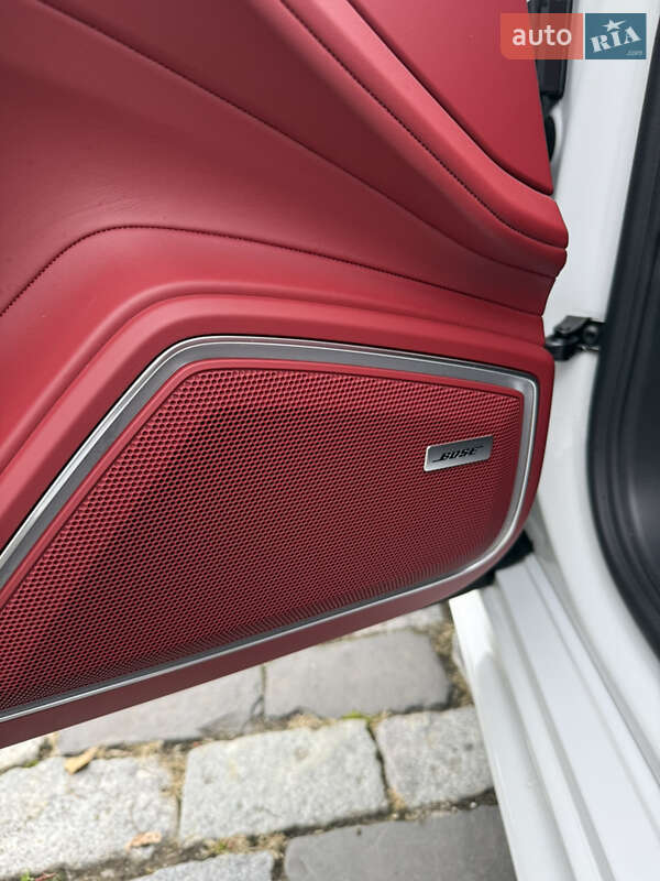 Фастбек Porsche Panamera 2023 в Києві