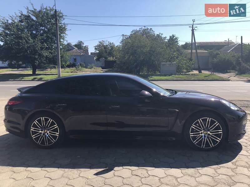 Фастбек Porsche Panamera 2012 в Одесі фото 2 Фастбек Porsche Panamera 2012 в Одесі