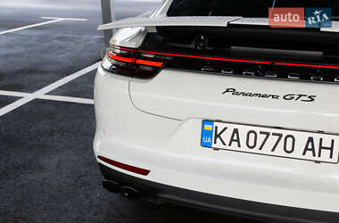 Фастбек Porsche Panamera 2019 в  фото 23 Фастбек Porsche Panamera 2019 в