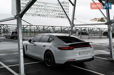 Фастбек Porsche Panamera 2019 в  фото 33 Фастбек Porsche Panamera 2019 в