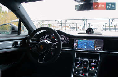 Фастбек Porsche Panamera 2019 в  фото 48 Фастбек Porsche Panamera 2019 в