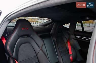 Фастбек Porsche Panamera 2019 в  фото 58 Фастбек Porsche Panamera 2019 в