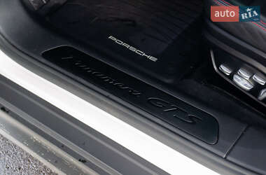 Фастбек Porsche Panamera 2019 в  фото 60 Фастбек Porsche Panamera 2019 в