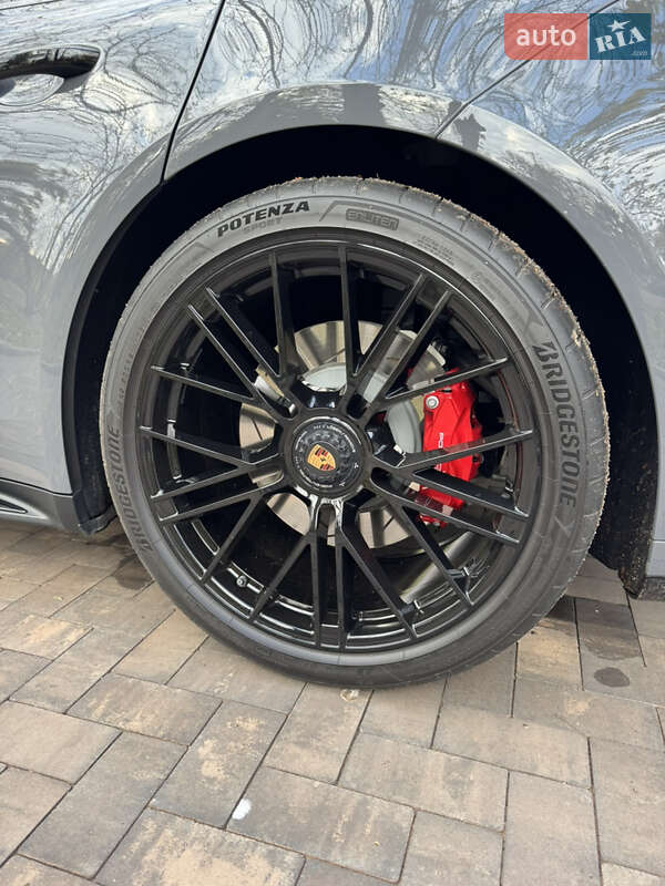 Фастбек Porsche Panamera 2025 в Кривому Розі фото 23 Фастбек Porsche Panamera 2025 в Кривому Розі