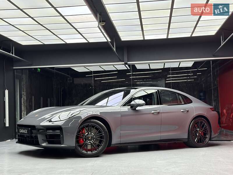 Фастбек Porsche Panamera 2025 в Києві