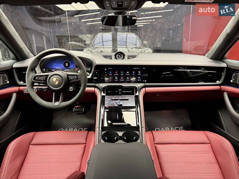 Фастбек Porsche Panamera 2025 в Києві