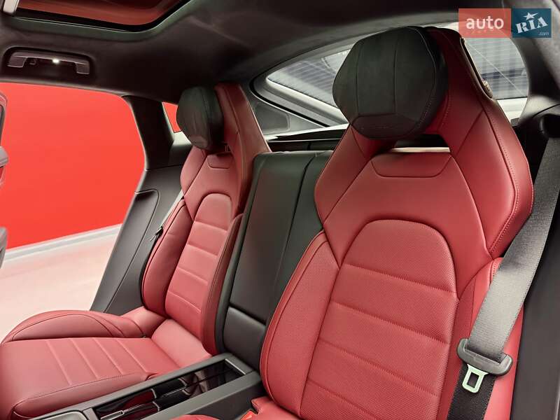 Фастбек Porsche Panamera 2025 в Києві