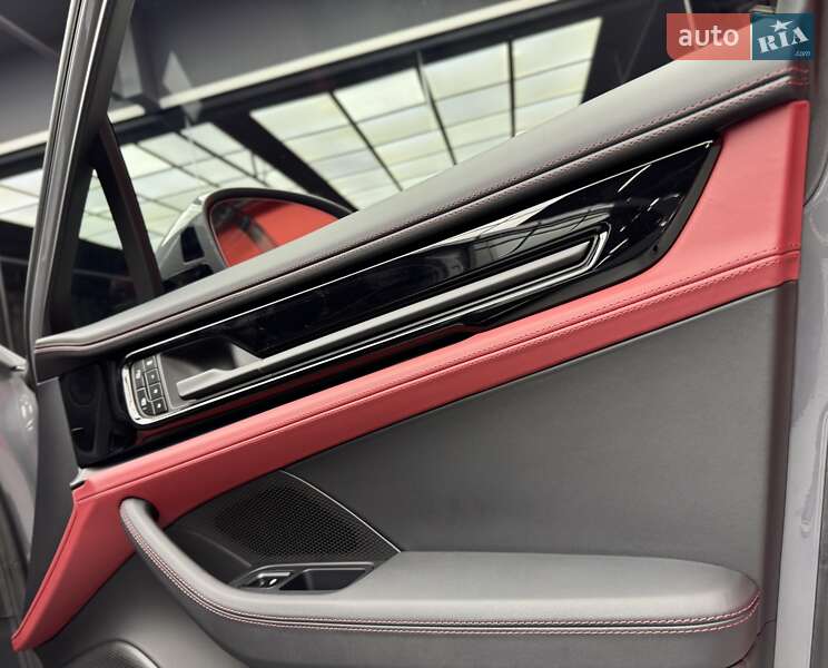 Фастбек Porsche Panamera 2025 в Києві