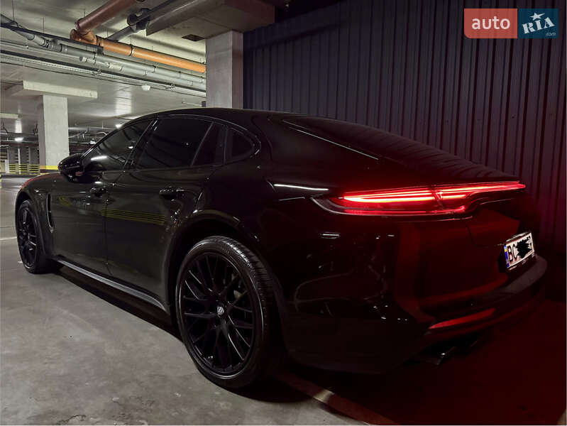 Фастбэк Porsche Panamera 2022 в Киеве фото 2 Фастбэк Porsche Panamera 2022 в Киеве
