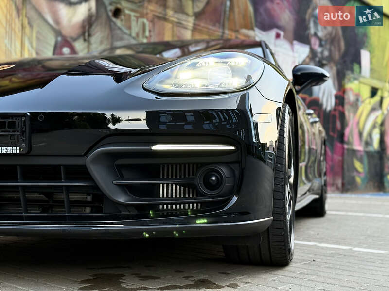 Фастбэк Porsche Panamera 2022 в Киеве фото 9 Фастбэк Porsche Panamera 2022 в Киеве