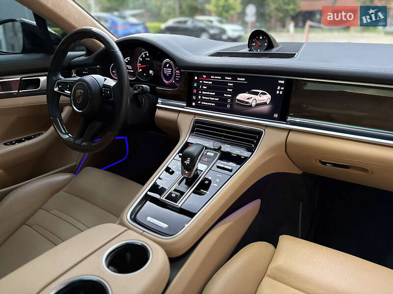Фастбэк Porsche Panamera 2022 в Киеве фото 24 Фастбэк Porsche Panamera 2022 в Киеве