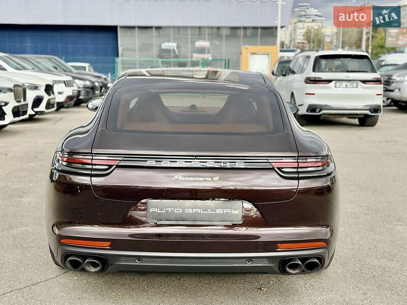 Фастбек Porsche Panamera 2019 в Києві