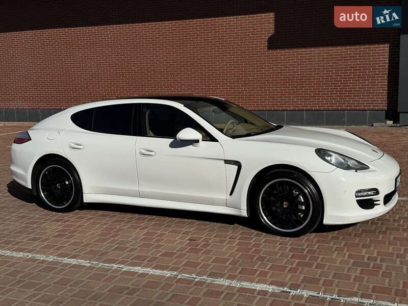 Porsche Panamera 2012 Porsche Panamera 2012