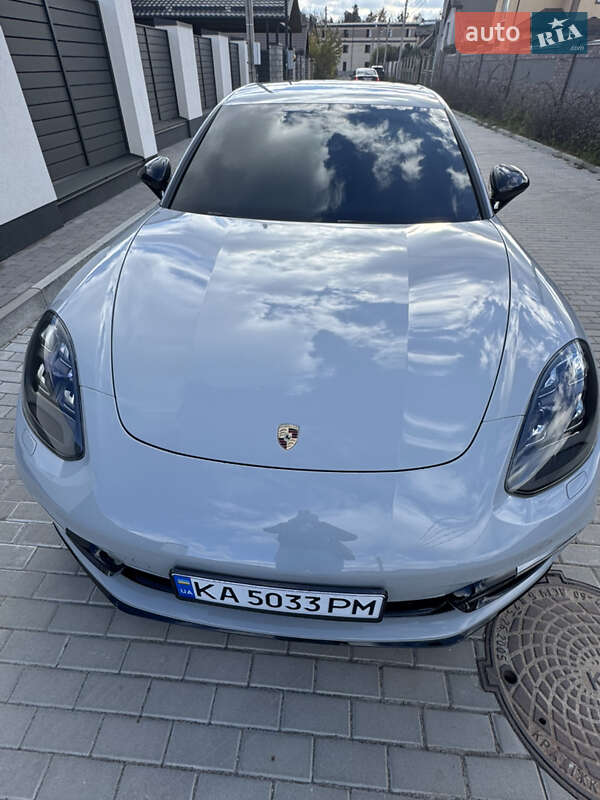 Фастбек Porsche Panamera 2017 в Києві