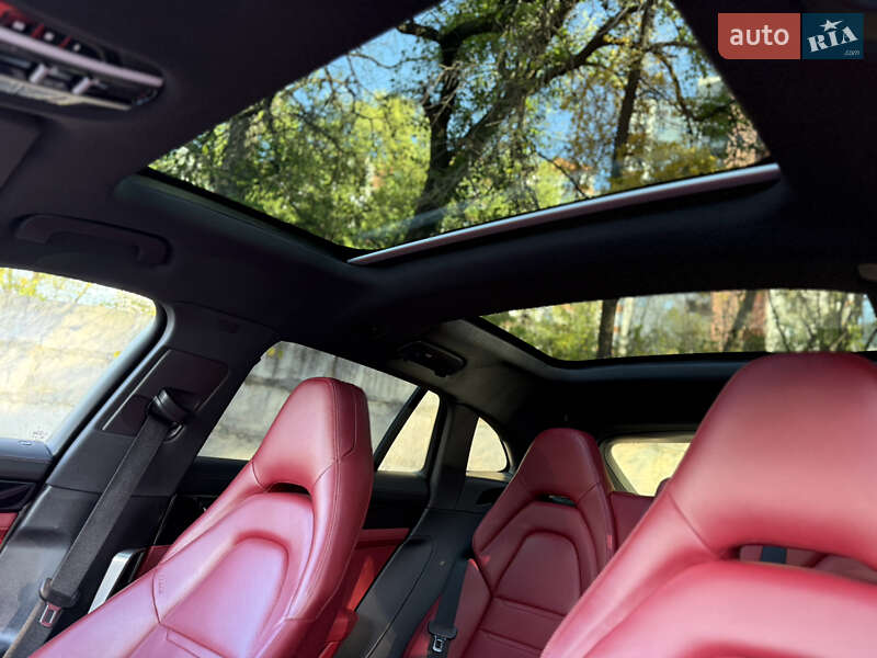 Універсал Porsche Panamera 2018 в Києві фото 20 Універсал Porsche Panamera 2018 в Києві