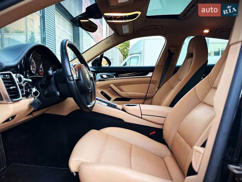 Фастбек Porsche Panamera 2015 в Києві фото 20 Фастбек Porsche Panamera 2015 в Києві