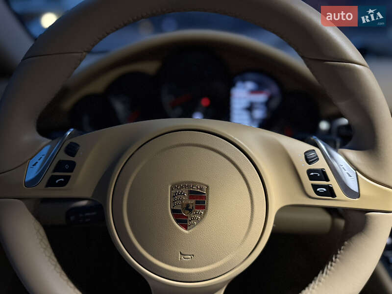 Фастбэк Porsche Panamera 2014 в Киеве