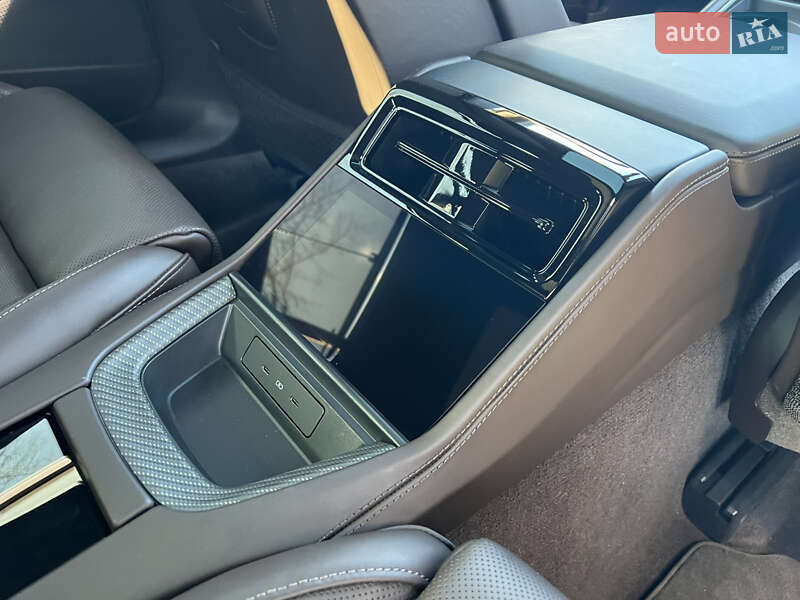 Фастбек Porsche Panamera 2024 в Києві