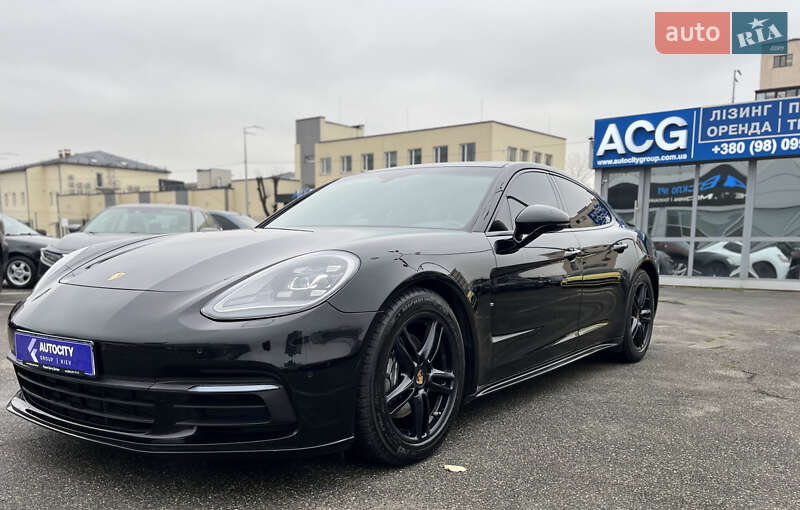 Porsche Panamera 2019