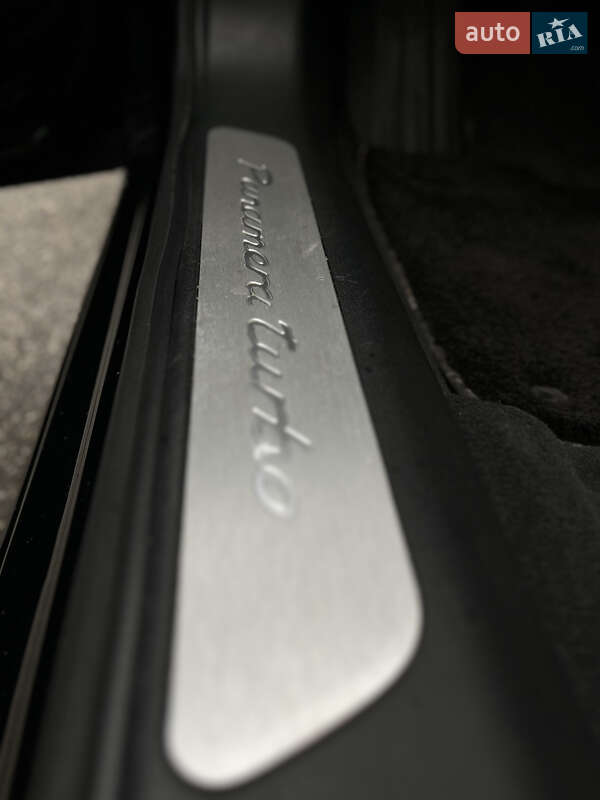 Фастбэк Porsche Panamera 2019 в Киеве фото 22 Фастбэк Porsche Panamera 2019 в Киеве