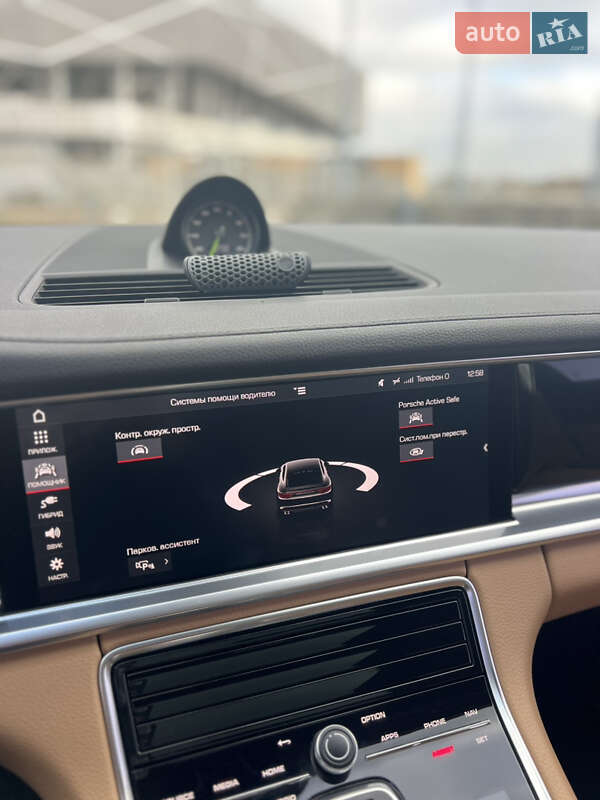 Фастбек Porsche Panamera 2017 в Львові