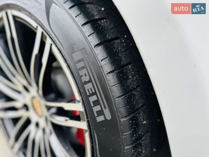 Фастбек Porsche Panamera 2012 в Києві фото 52 Фастбек Porsche Panamera 2012 в Києві