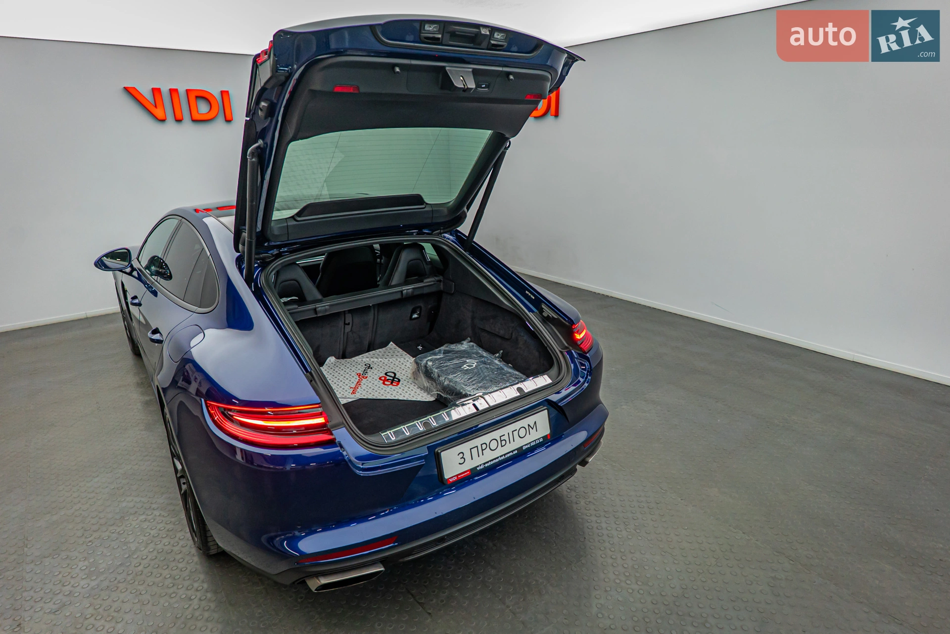 2020 Porsche Panamera - мініатюра 7