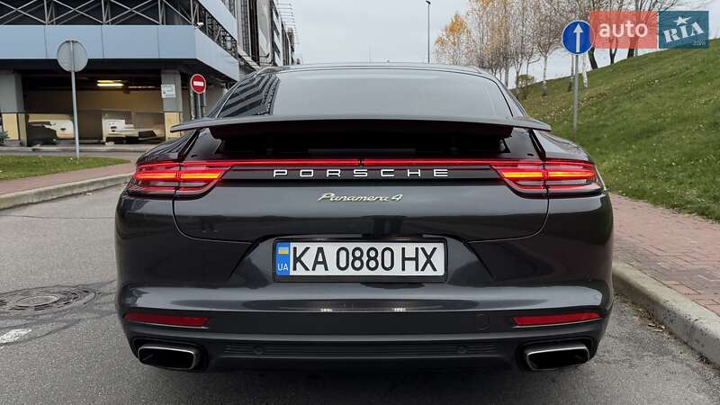 Фастбек Porsche Panamera 2017 в Києві фото 6 Фастбек Porsche Panamera 2017 в Києві