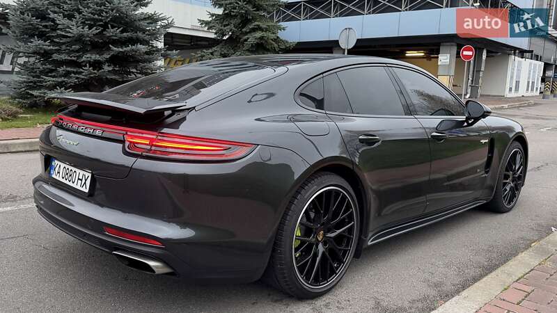 Фастбек Porsche Panamera 2017 в Києві фото 7 Фастбек Porsche Panamera 2017 в Києві