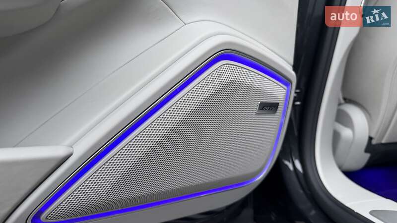 Фастбек Porsche Panamera 2017 в Києві фото 11 Фастбек Porsche Panamera 2017 в Києві