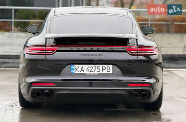 Фастбек Porsche Panamera 2016 в Києві