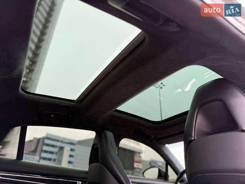 Фастбек Porsche Panamera 2016 в Києві фото 17 Фастбек Porsche Panamera 2016 в Києві