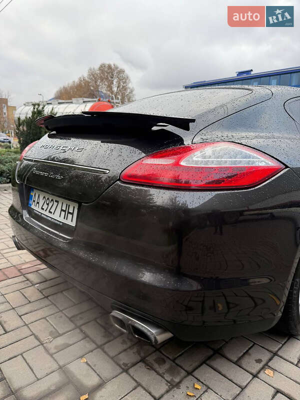 Фастбек Porsche Panamera 2009 в Києві