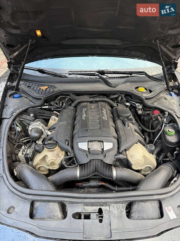 Фастбек Porsche Panamera 2009 в Києві