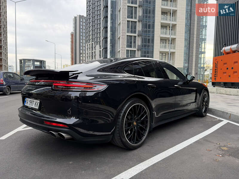Фастбэк Porsche Panamera 2018 в Киеве фото 13 Фастбэк Porsche Panamera 2018 в Киеве