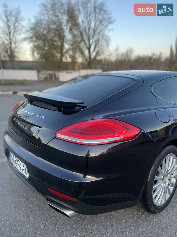 Фастбек Porsche Panamera 2013 в Києві фото 14 Фастбек Porsche Panamera 2013 в Києві