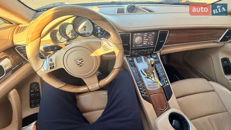 Фастбек Porsche Panamera 2010 в Одесі фото 22 Фастбек Porsche Panamera 2010 в Одесі