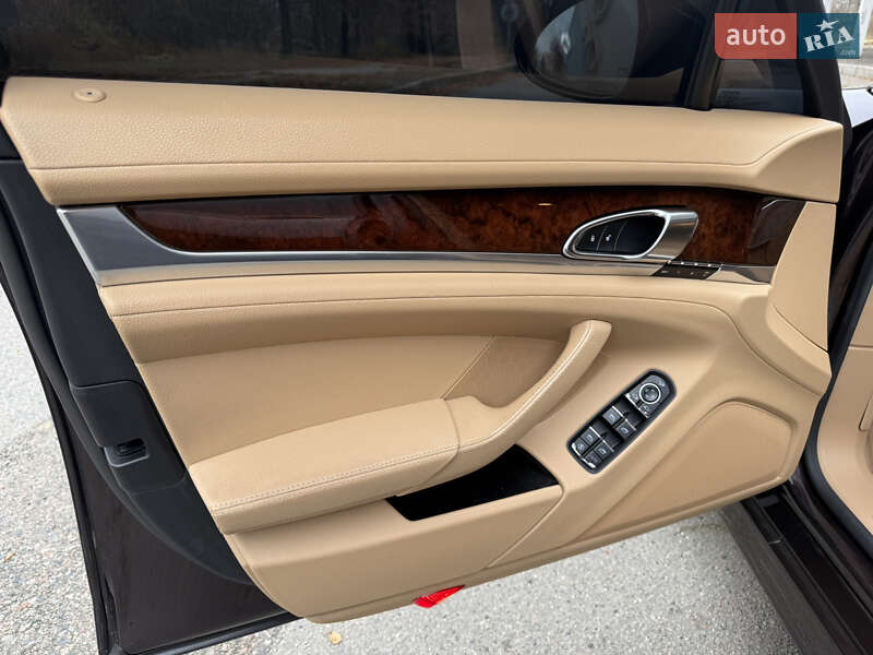 Фастбэк Porsche Panamera 2012 в Черкассах фото 18 Фастбэк Porsche Panamera 2012 в Черкассах