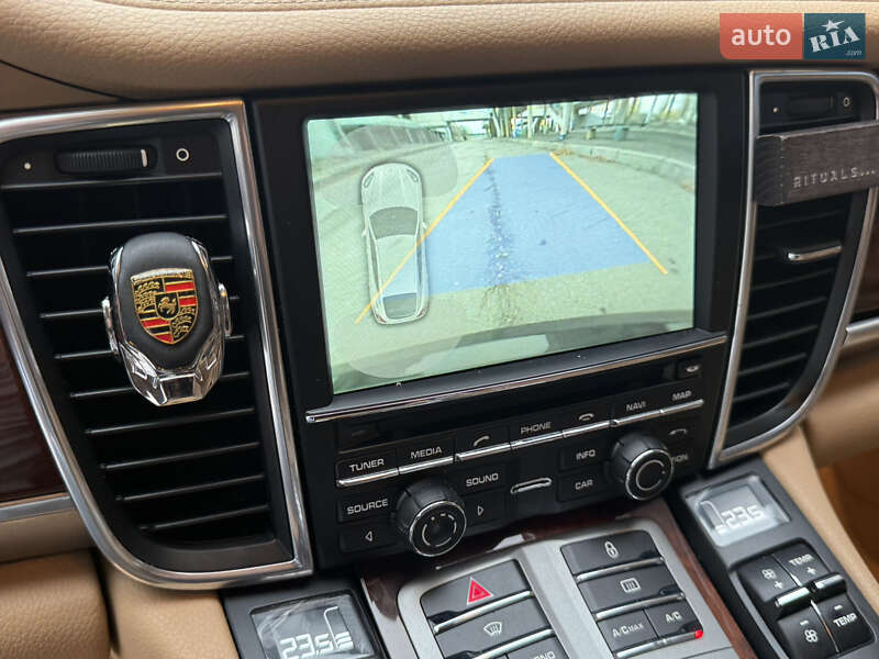 Фастбэк Porsche Panamera 2012 в Черкассах фото 23 Фастбэк Porsche Panamera 2012 в Черкассах
