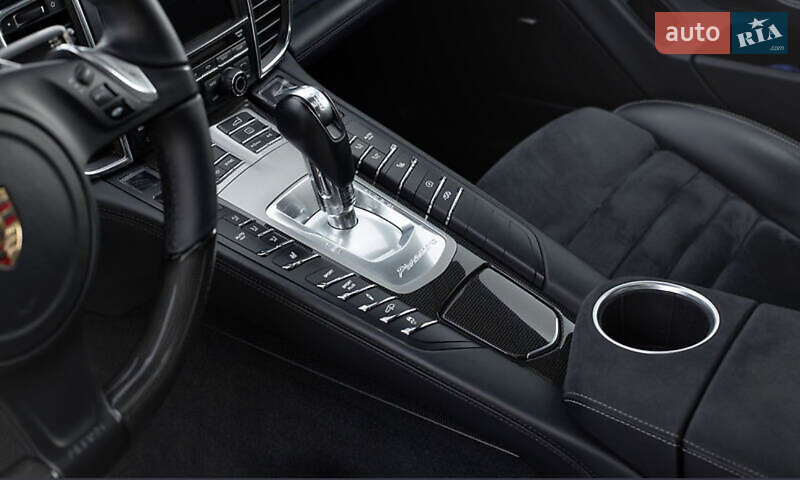 Фастбек Porsche Panamera 2013 в Києві фото 5 Фастбек Porsche Panamera 2013 в Києві