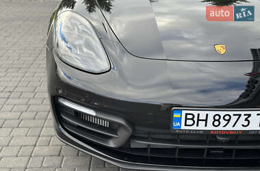 Фастбэк Porsche Panamera 2022 в Одессе