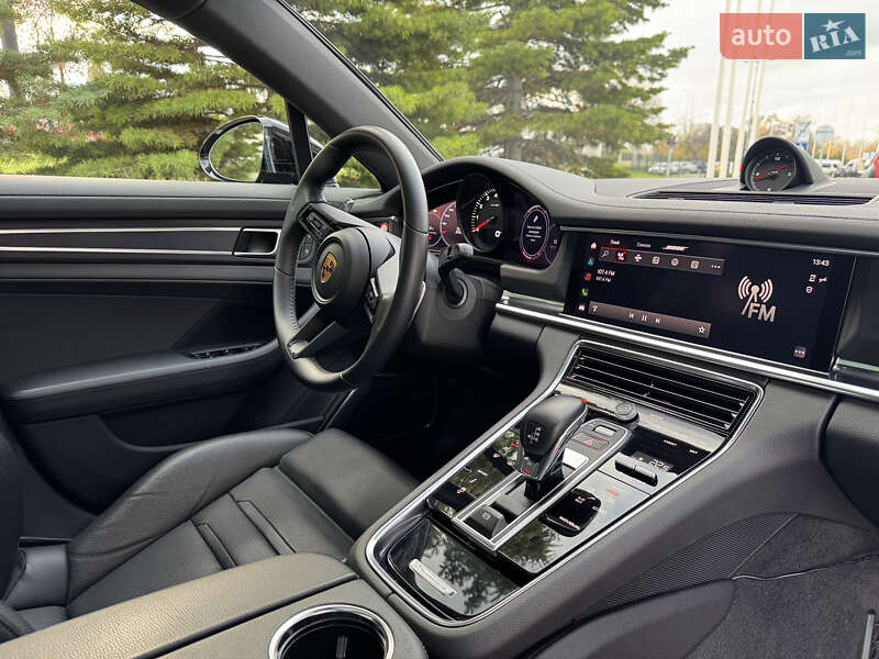 Фастбэк Porsche Panamera 2022 в Одессе