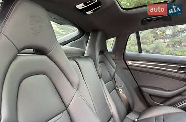 Фастбэк Porsche Panamera 2022 в Одессе