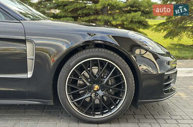 Фастбэк Porsche Panamera 2022 в Одессе