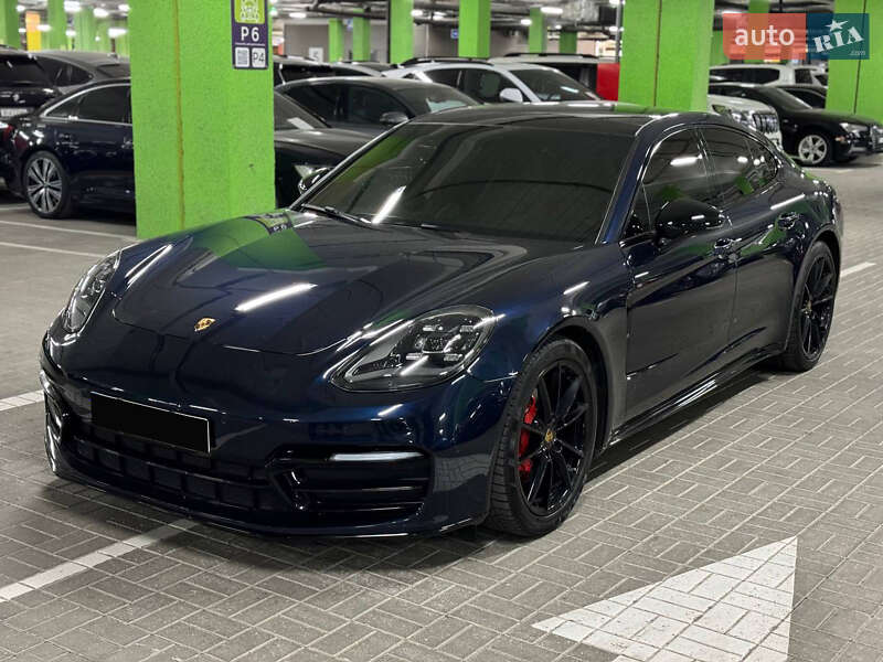 Фастбек Porsche Panamera 2018 в Хмельницькому