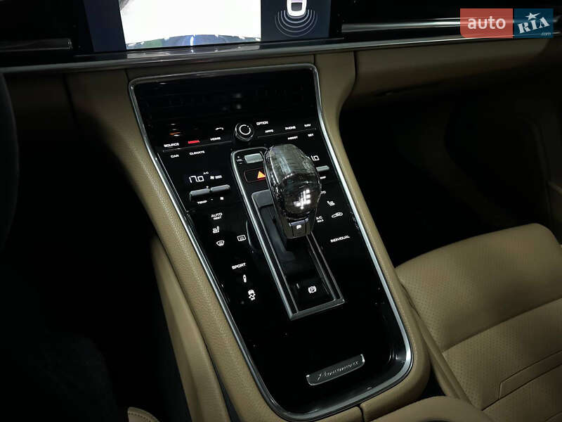Фастбек Porsche Panamera 2018 в Хмельницькому
