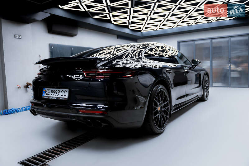Фастбек Porsche Panamera 2020 в Дніпрі фото 6 Фастбек Porsche Panamera 2020 в Дніпрі
